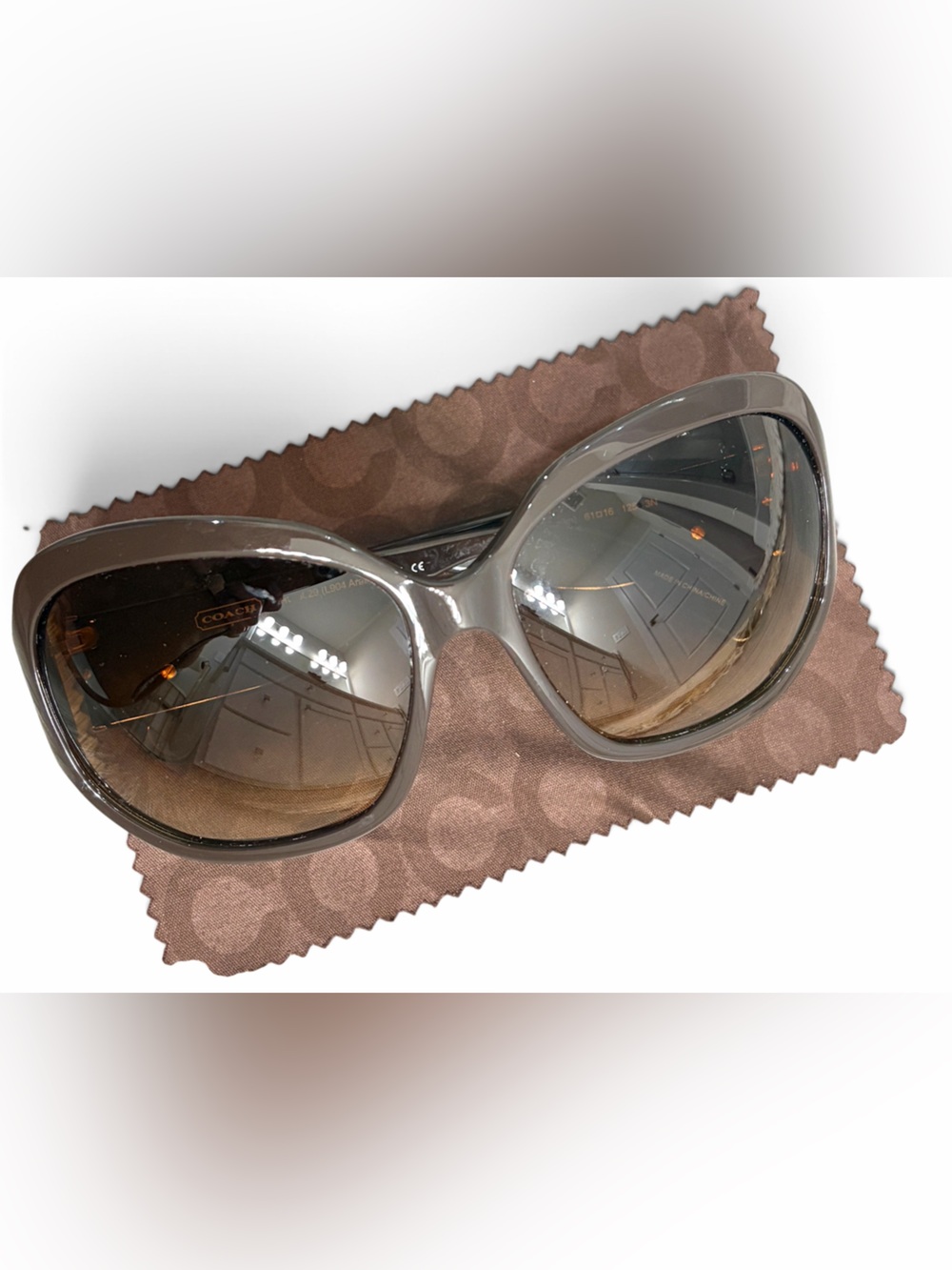 Coach Arabella Sunglasses with case